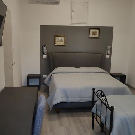 ホテル La Rondine Bed Ficarazzi エクステリア 写真