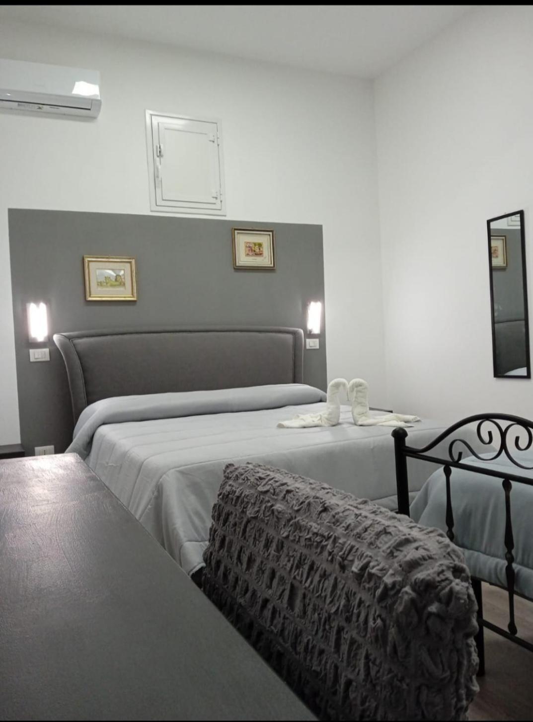 ホテル La Rondine Bed Ficarazzi エクステリア 写真