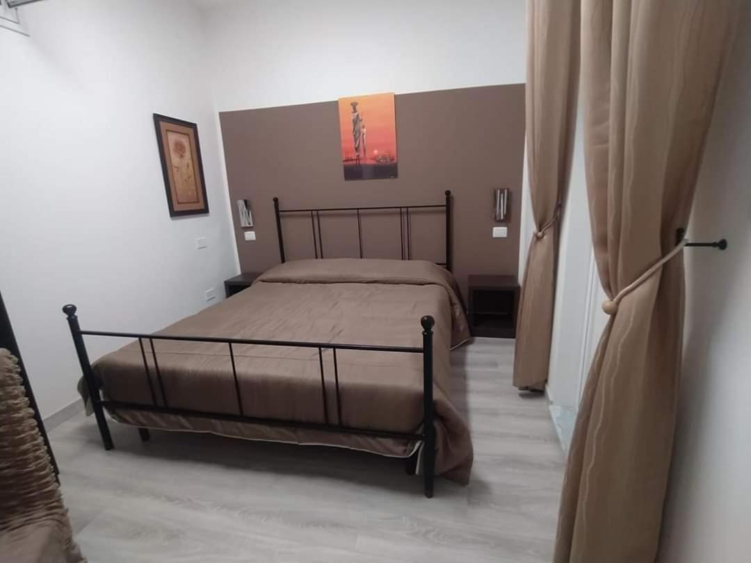 ホテル La Rondine Bed Ficarazzi エクステリア 写真