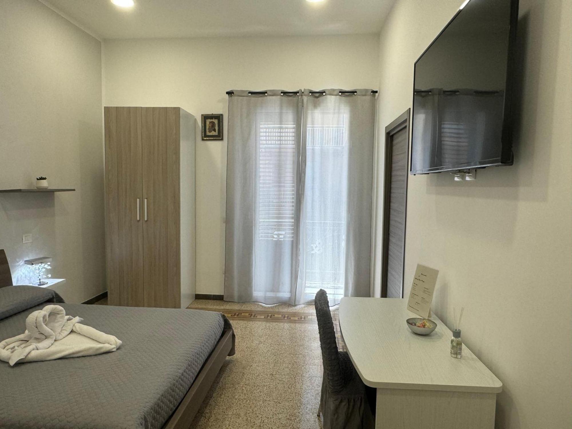 ホテル La Rondine Bed Ficarazzi エクステリア 写真